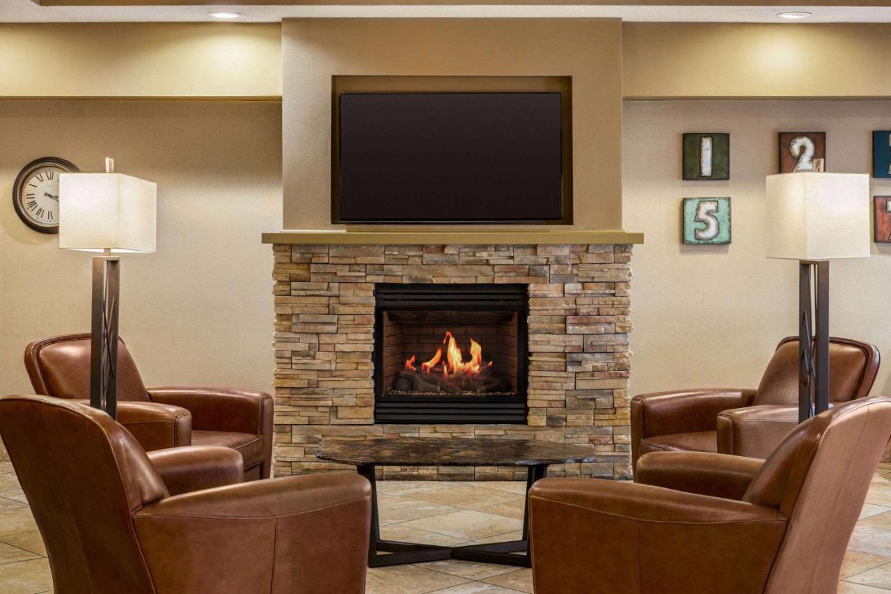 Americinn By Wyndham Madison West Экстерьер фото